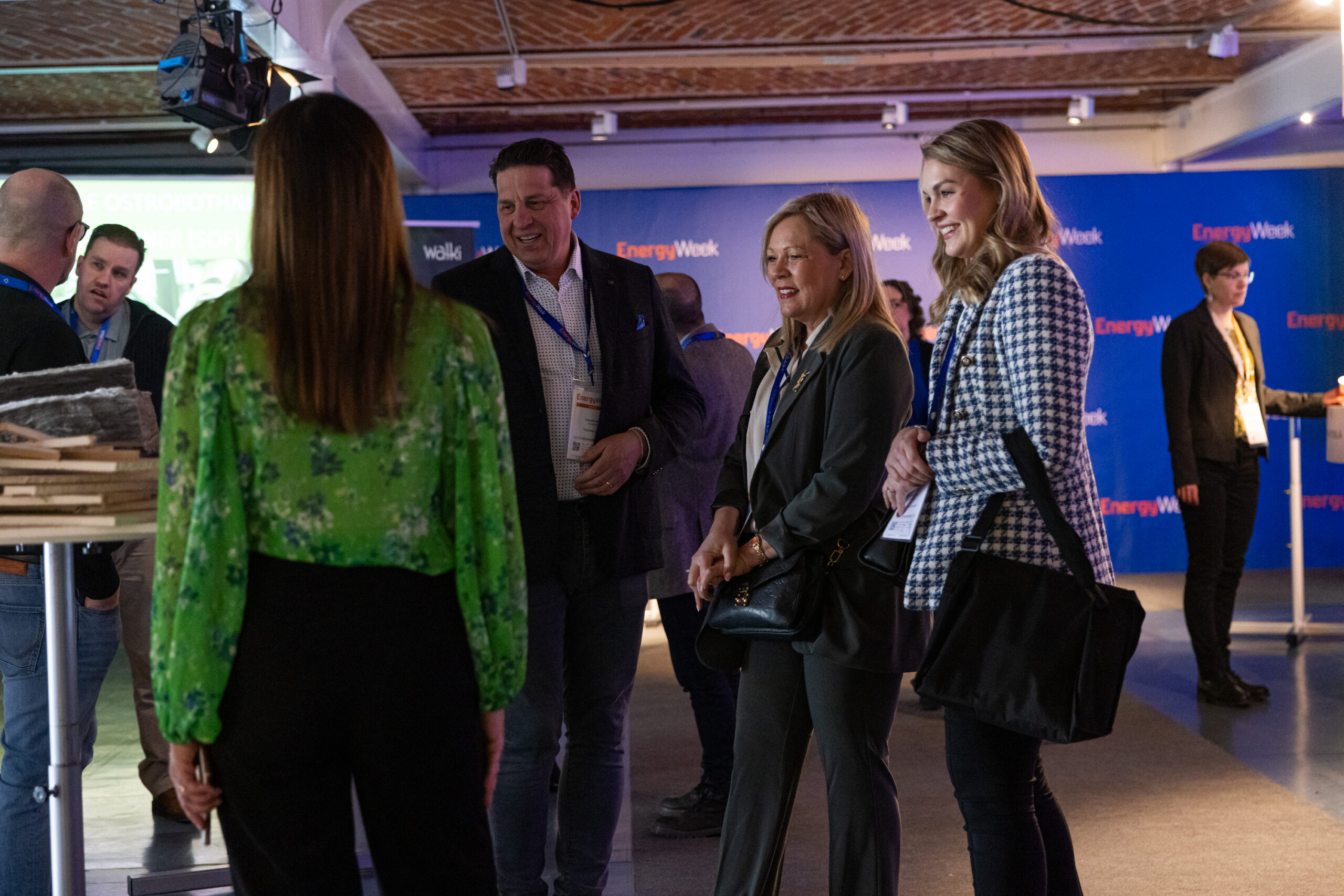 VahalummukkaNet-1024-scaled