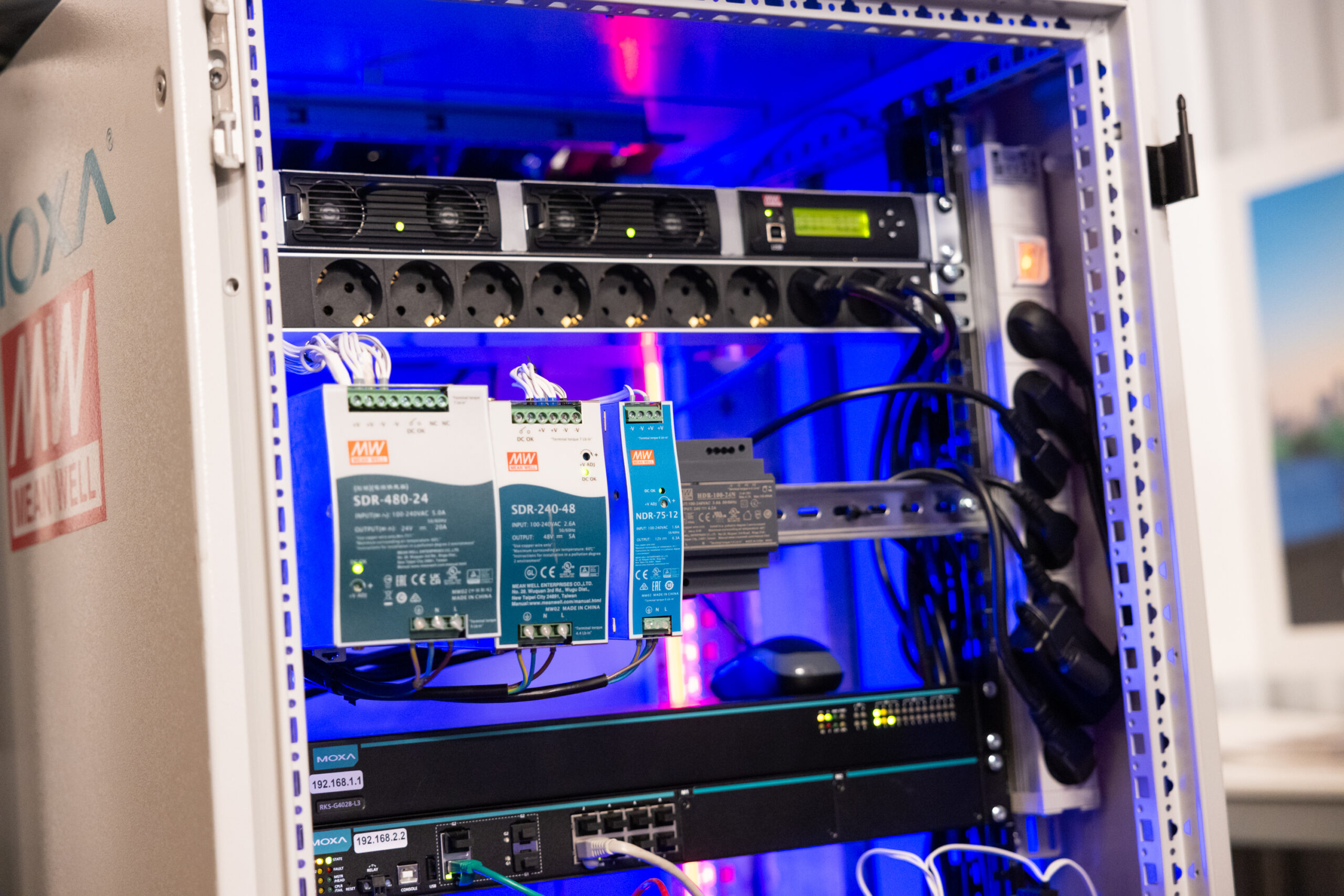 VahalummukkaNet-1428-scaled