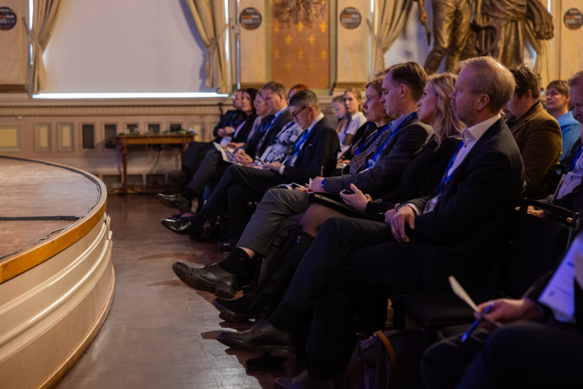 VahalummukkaNet-8000-1200x800 – kopio